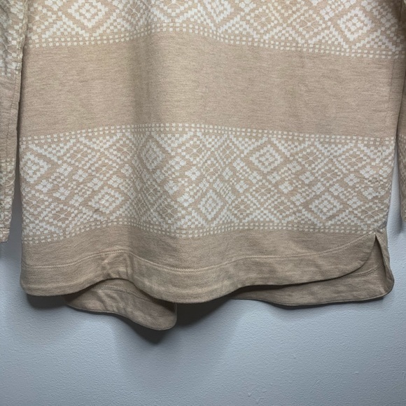 Old Navy Beige Aztec Print Pullover Sweater Medium - Picture 3 of 7